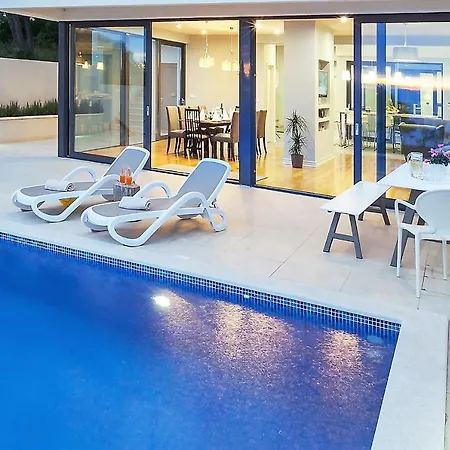 Sima Villa Makarska